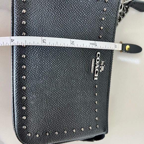 Coach Wristlet in black and pewter - Picture 6 of 6